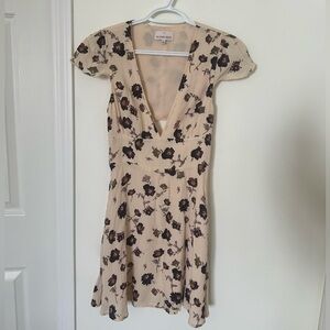 Aritzia’s Floral Cream Dress